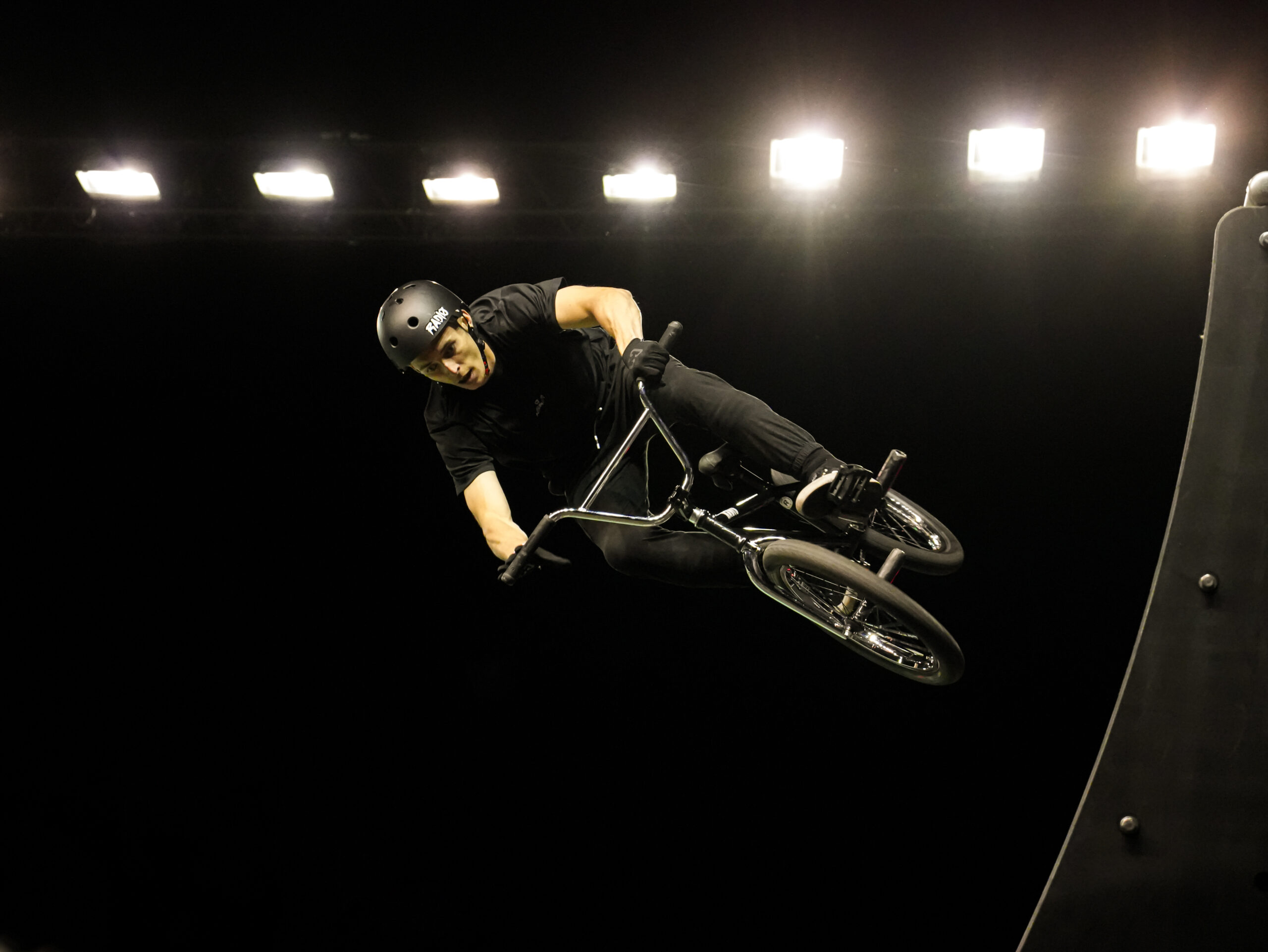 FISE_BMX_SPINE RAMP-12