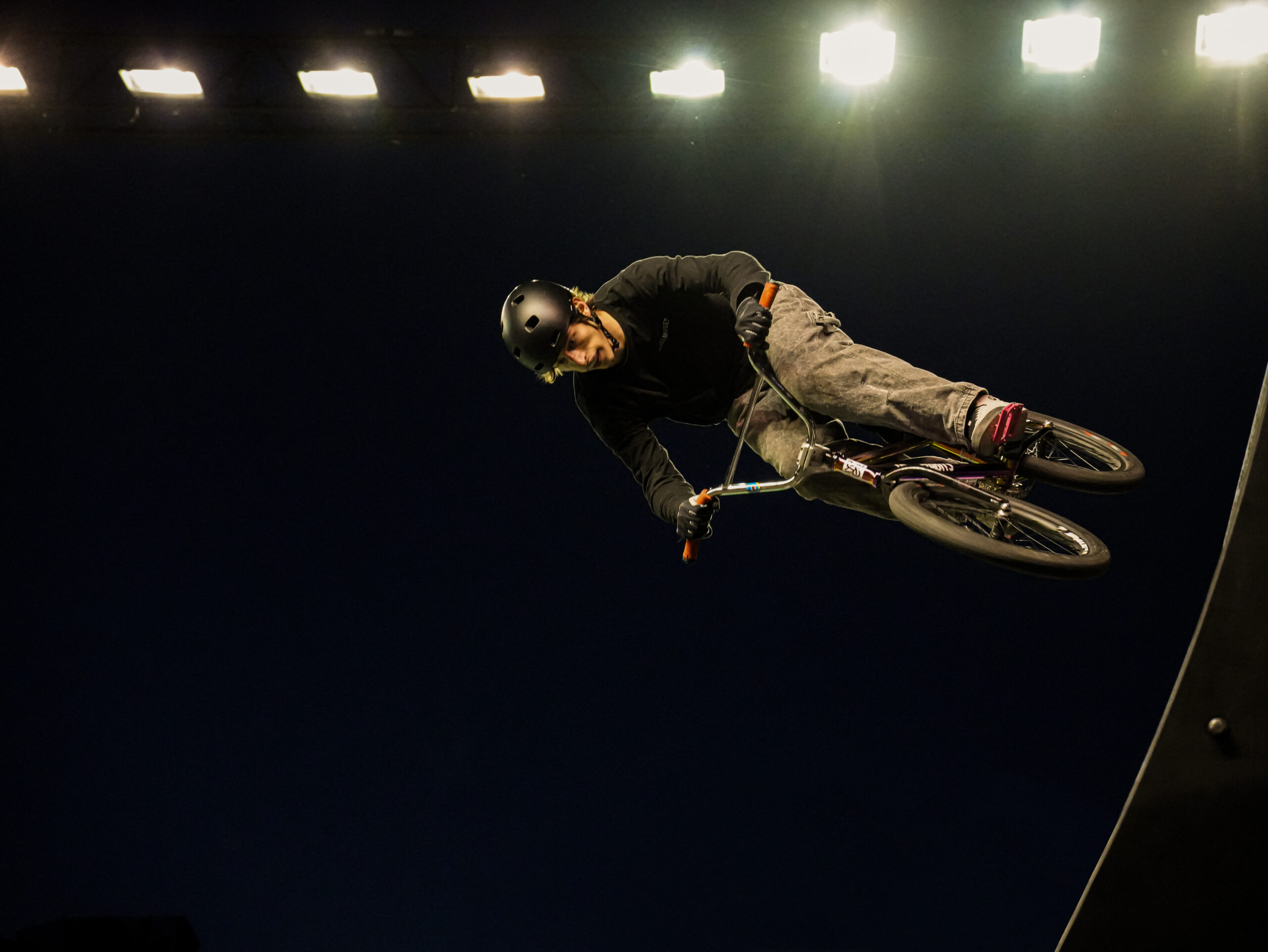 FISE_BMX_SPINE RAMP-3